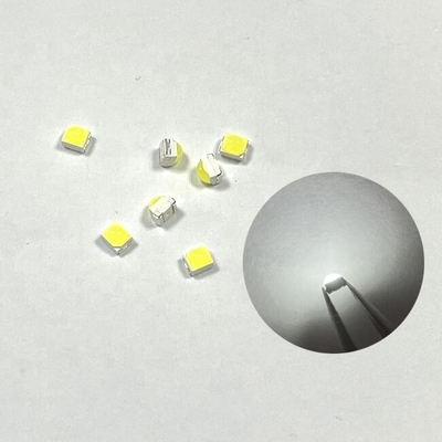 Couleur blanche Tête de boule claire SMD 3528 LED 6000-8000K 7-8LM 30deg 70mW Pour l'éclairage extérieur